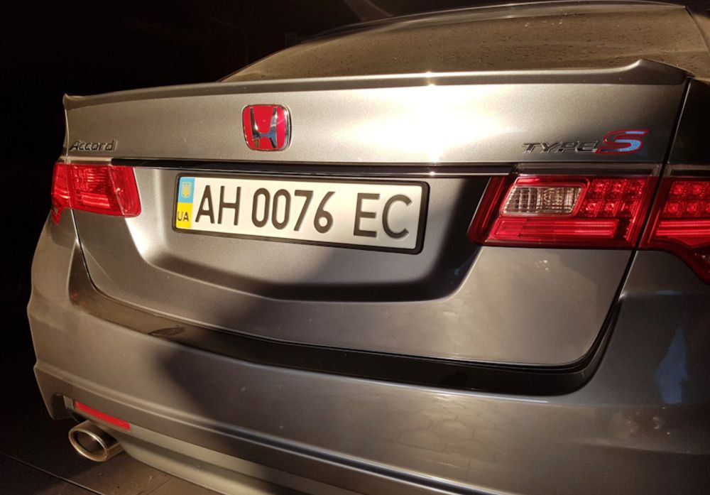 Магнитная рамка номерного знака + магниты в комплекте силиконовая сили