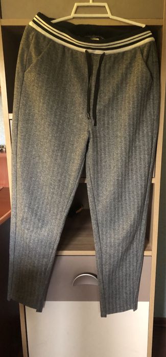 Жіночі  класичні штани