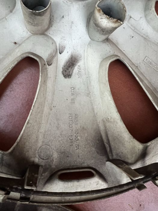 Ковпаки колпаки R 16 Ford Original