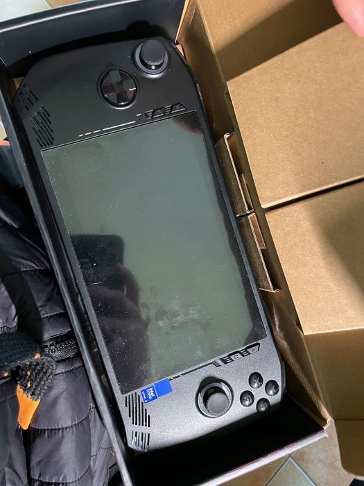 Msi Claw A1M-042FR konsola przenośna 512 Gb czarny