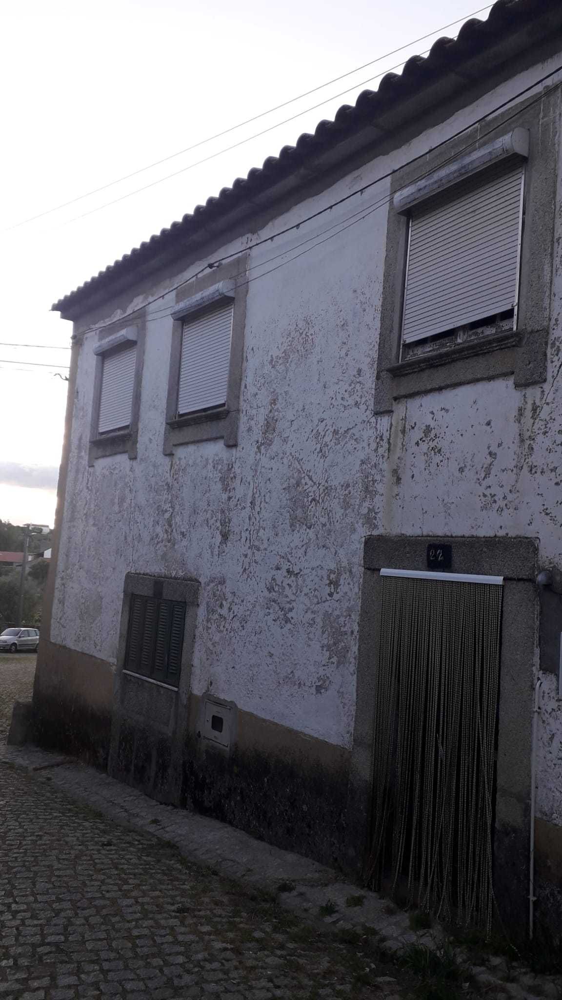Moradia para remodelar - Águas, Penamacor