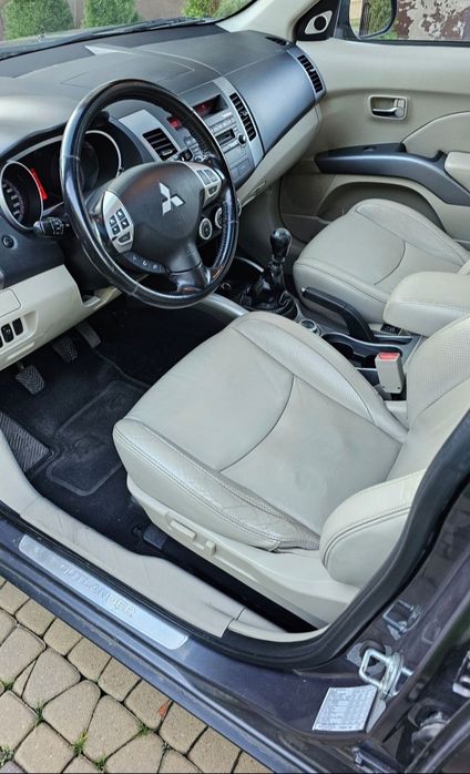 Mitsubishi Outlander Polski Salon II-właściciel 7osobowy 4x4