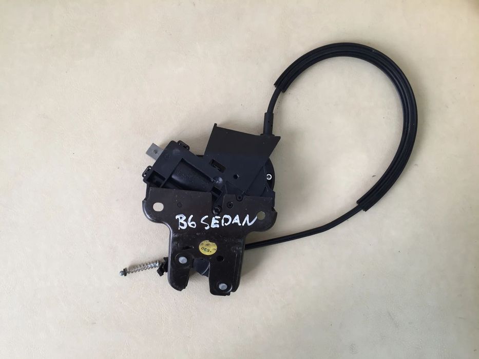 ZAMEK KLAPY TYŁ BAGAŻNIKA VW PASSAT B6 AUDI A4 B7 A6 C6 SEDAN 4E0827505C 4F5827505B 3C5827531D