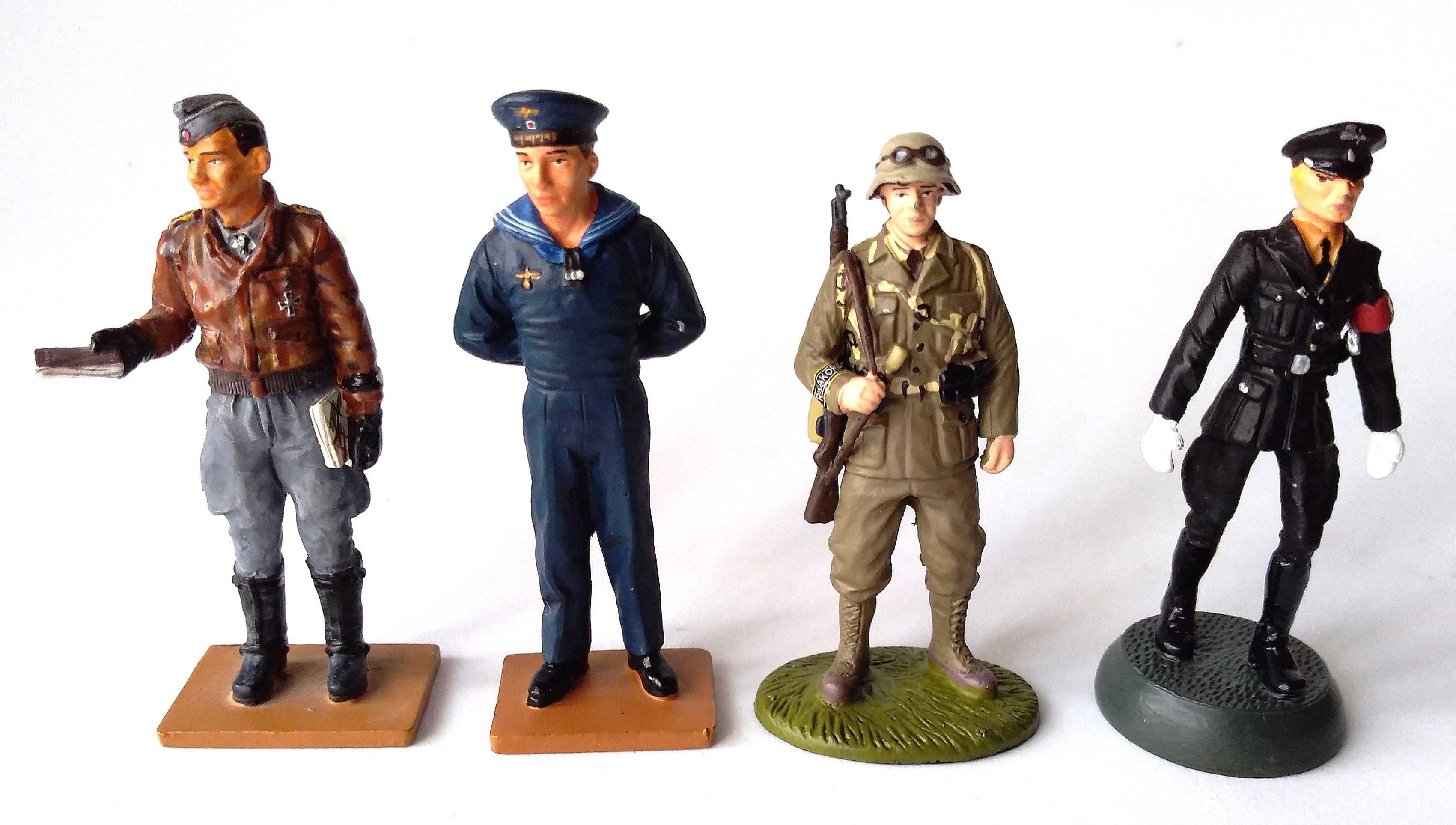 Quatro soldados em chumbo  alemães, II guerra mundial.