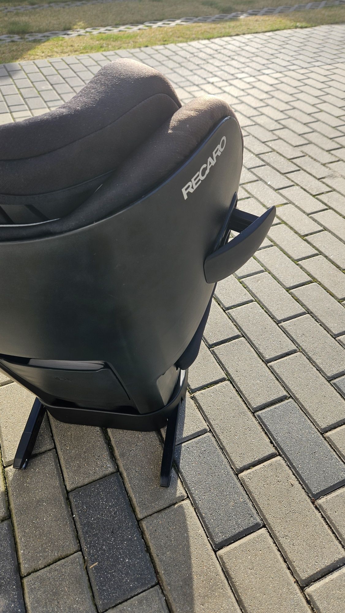 Fotelik Recaro Optiafix Hero