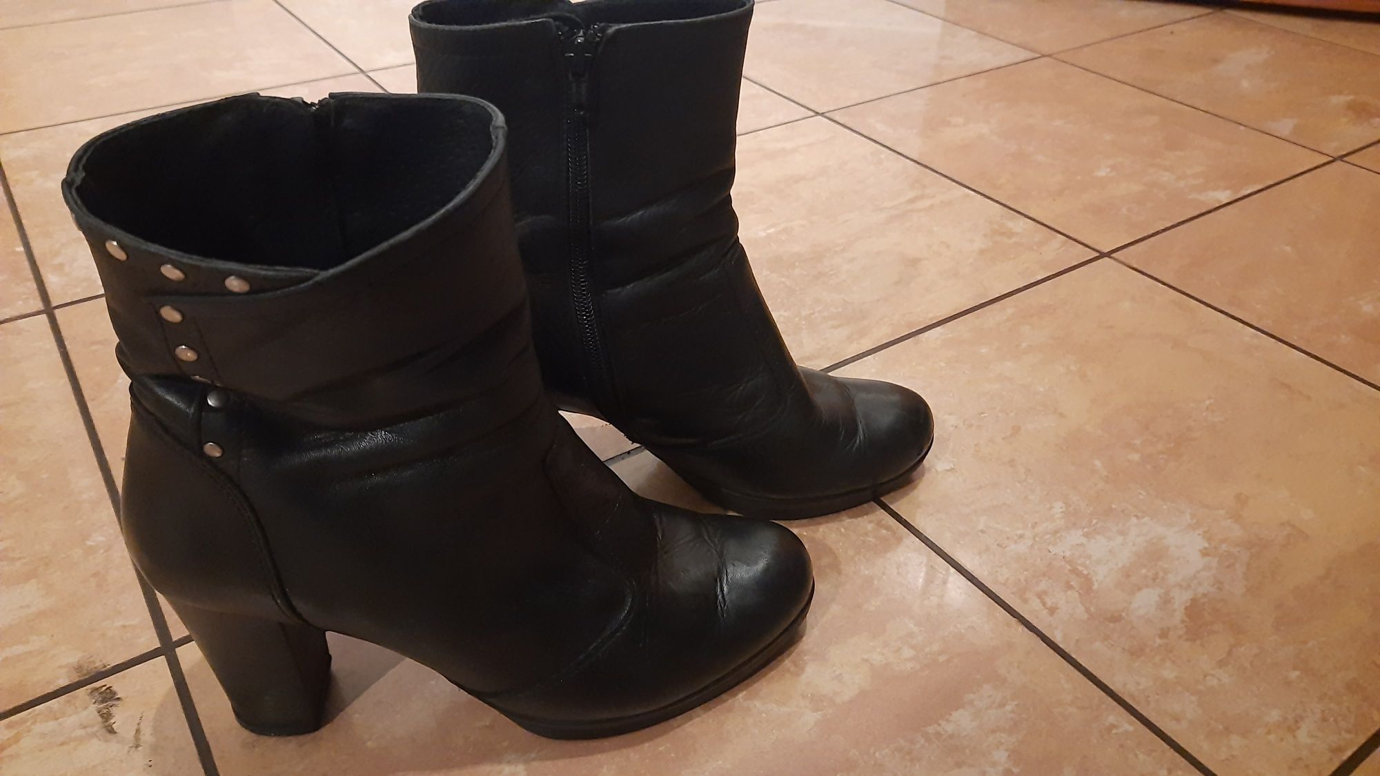 Botki kozaki buty zimowe Venezia 39 skóra