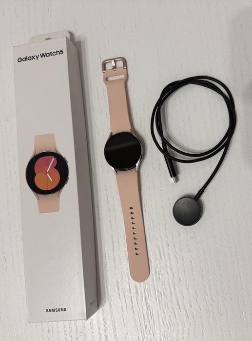 Смарт-годинник Samsung Galaxy Watch 5 40mm LTE Pink Gold
