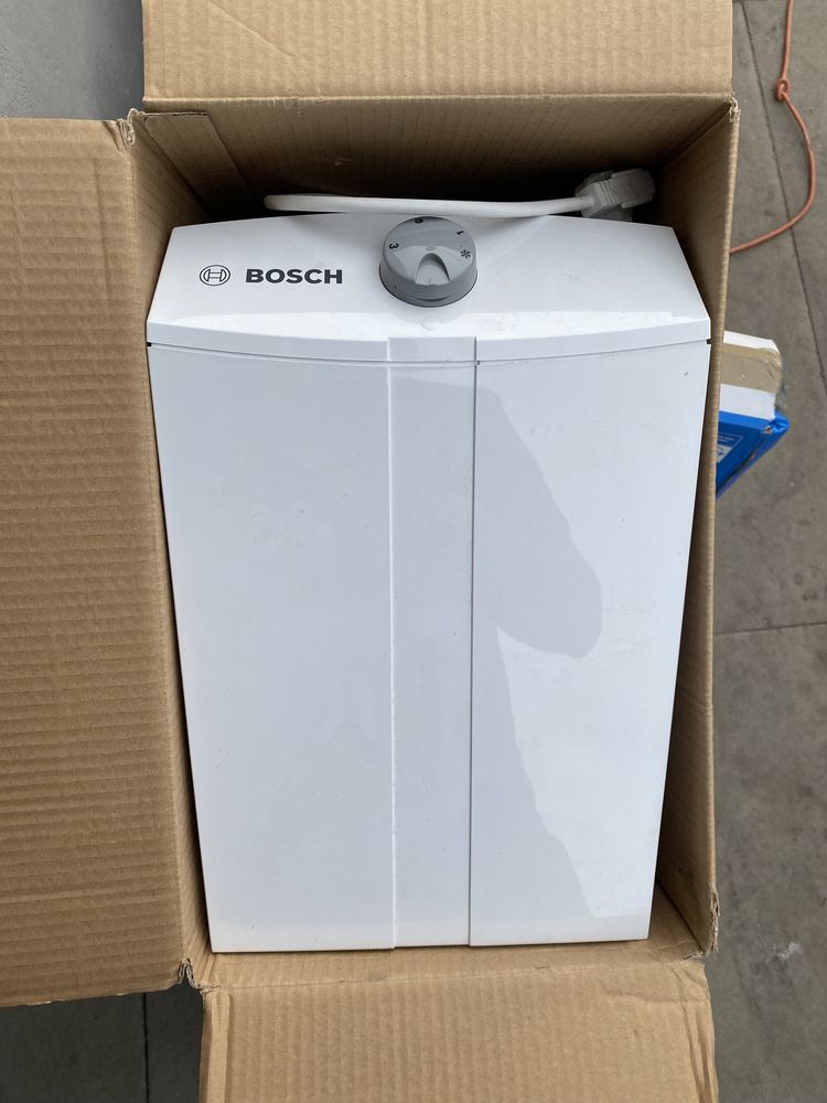 Zasobnik cieplej wody Bosch Tronic Store Compact TR1500 TOR 5T