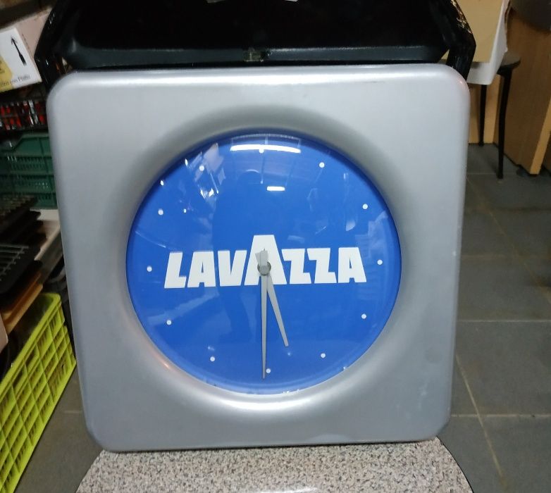 Relógio marca Lavazza