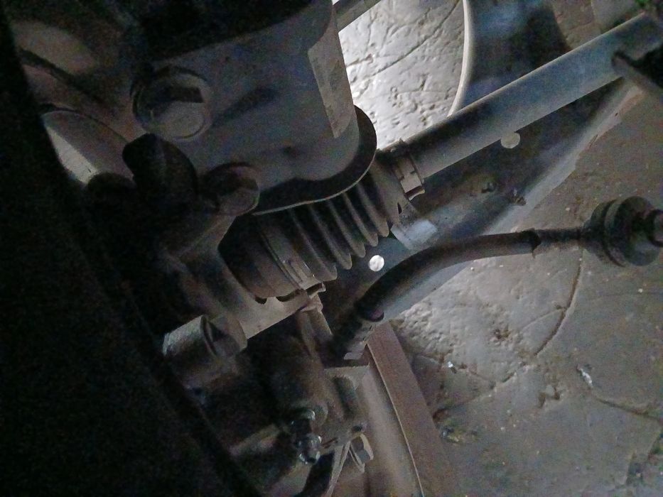 Manga de eixo frente direita DACIA Spring