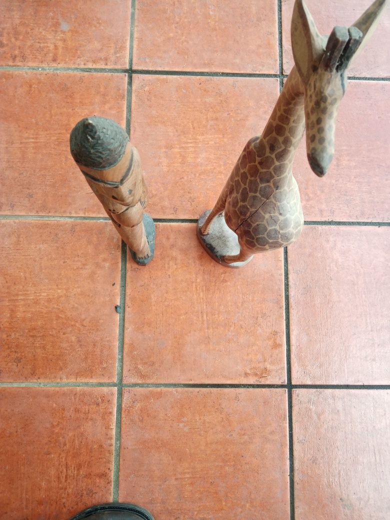 Peças em madeira maciça