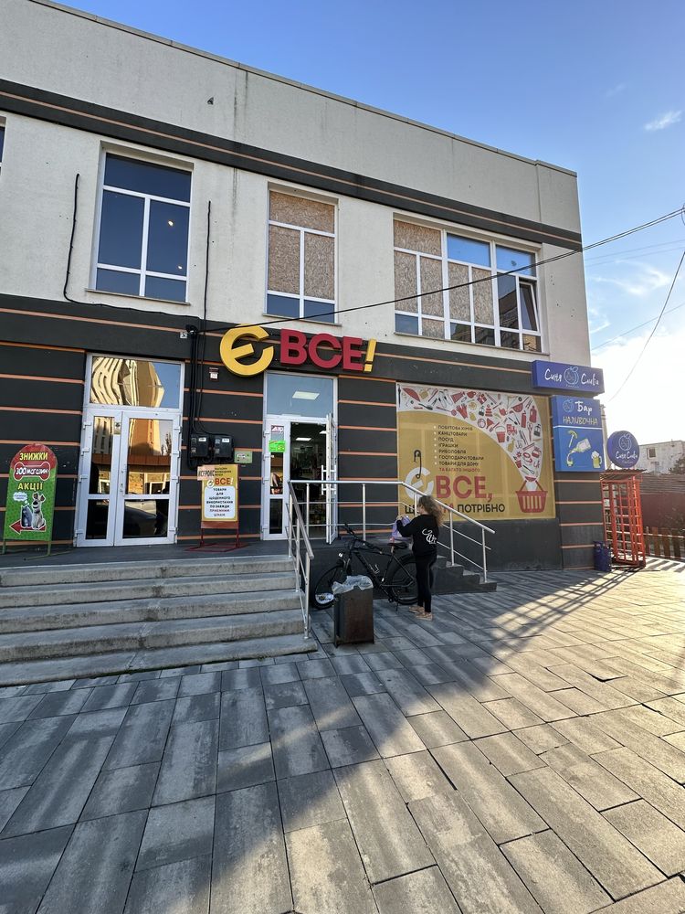 Аренда магазин / бар на рынке остановка Школьная