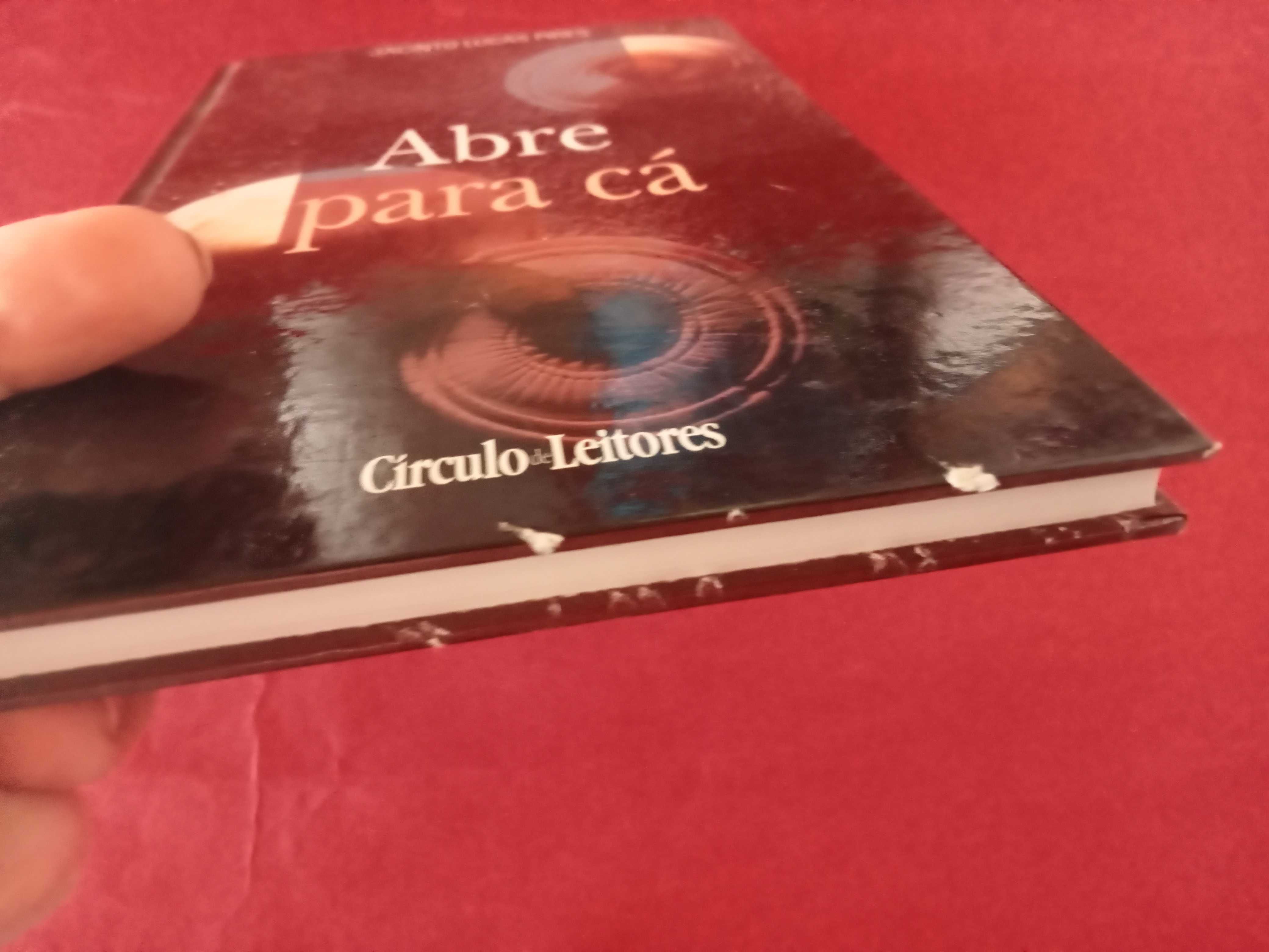 Livros a 4€ cada