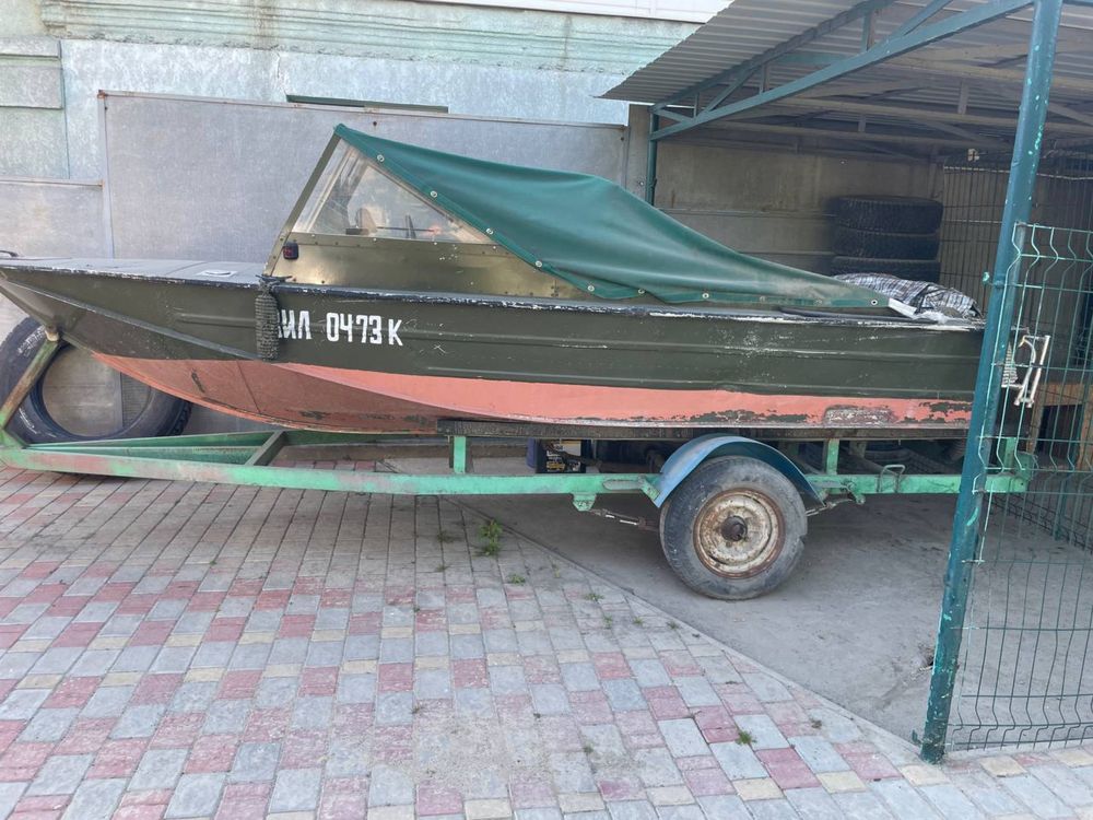 Лодка-катер Днепр