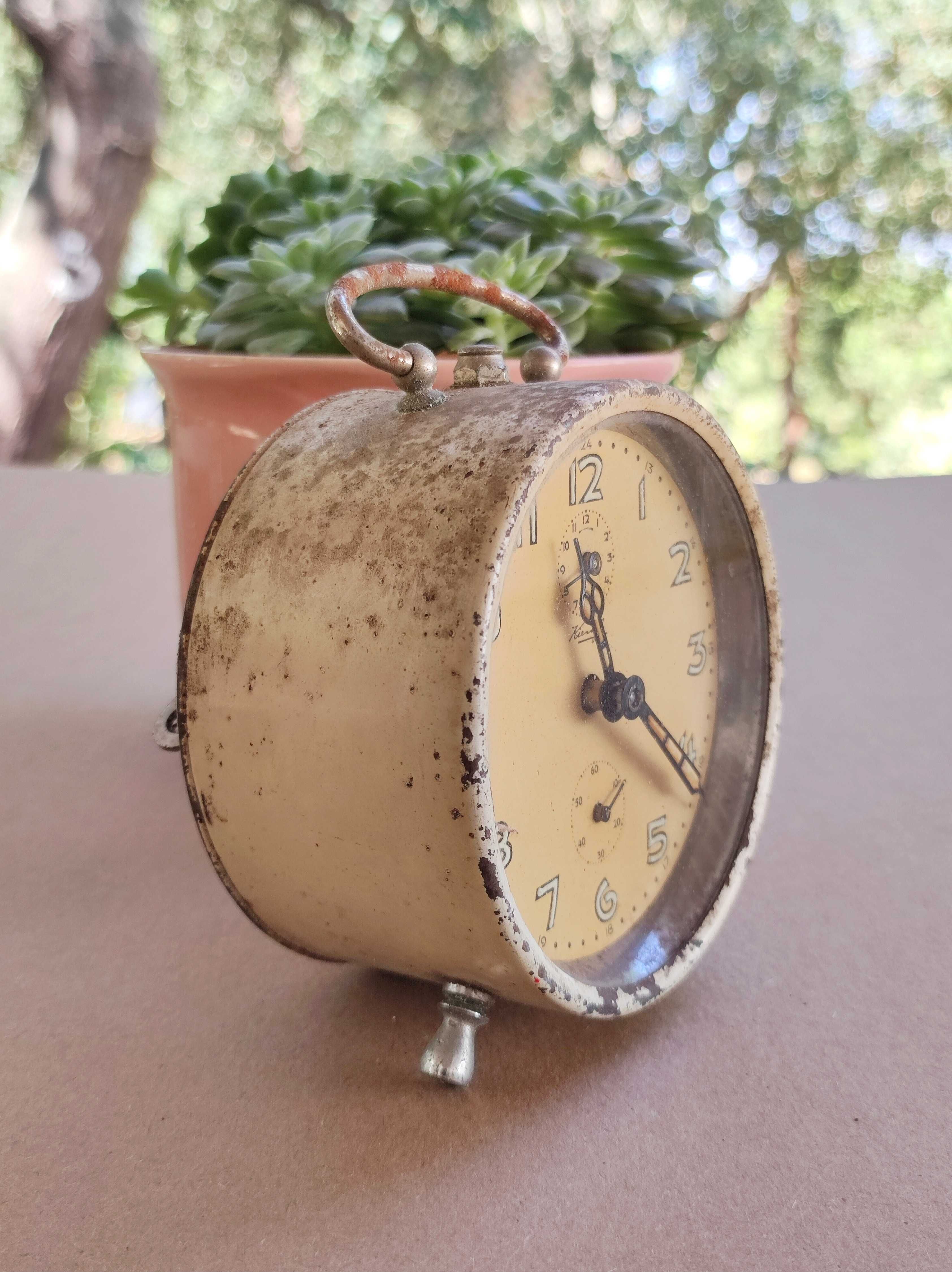 Relógio despertador vintage Kienzle Alemanha
