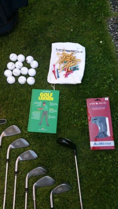 Torba z kijami i akcesoriami do gry w golfa
