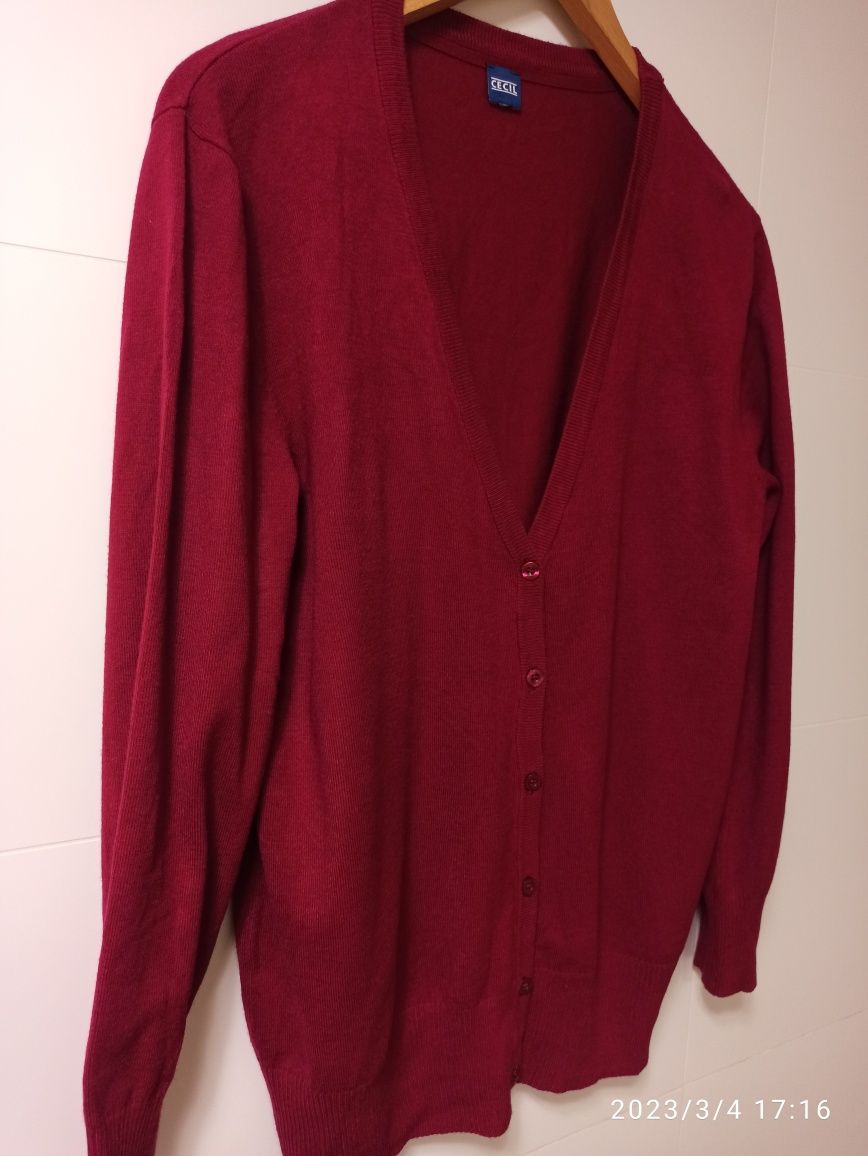 Świetny, klasyczny,burgundowy, rozpinany, sweter