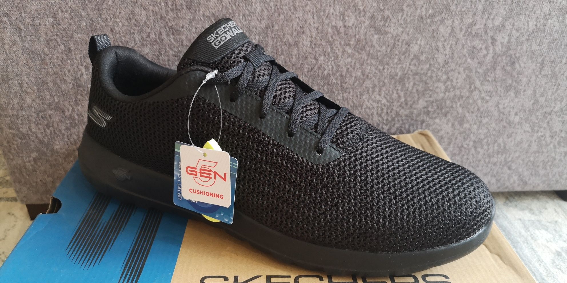 Кроссовки Skechers Gowalk Max р.48 31,6см кросівки