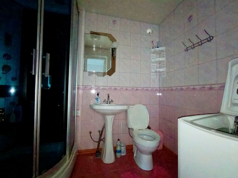 Добротний будинок для родини