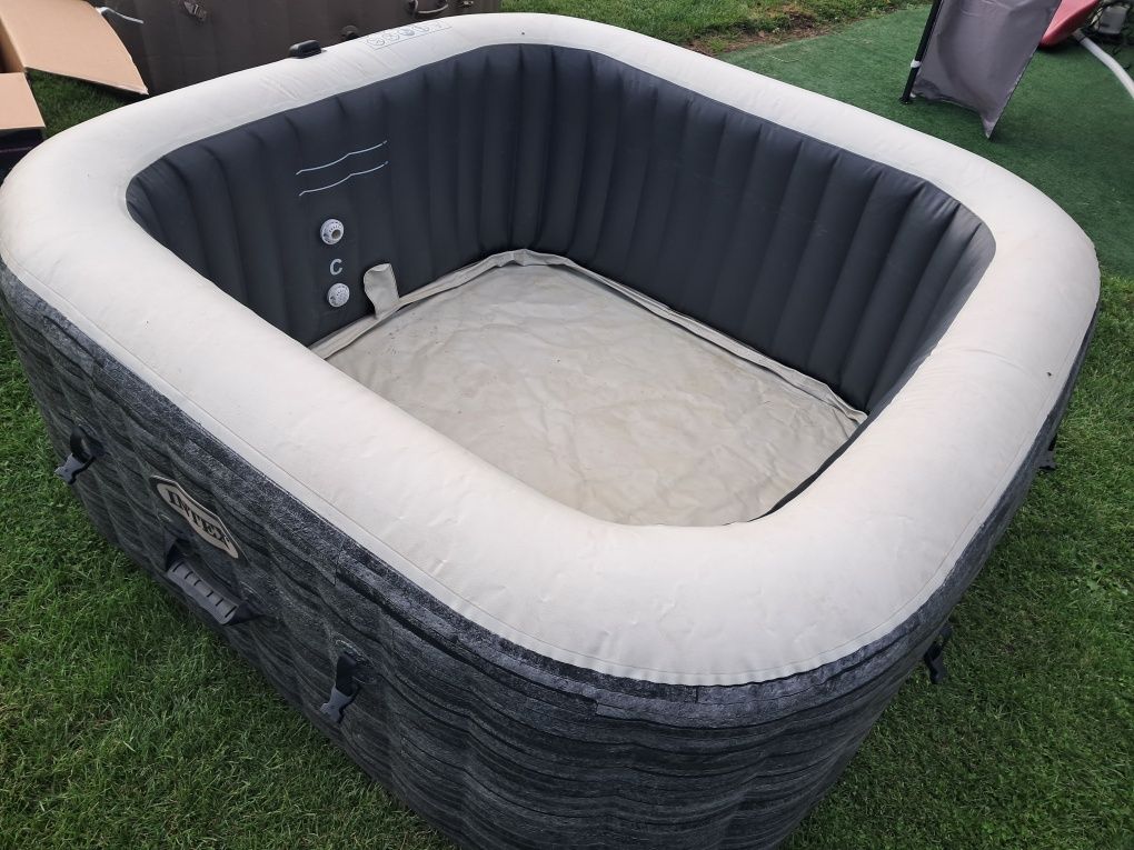 Jacuzzi Intex Chevron Deluxe