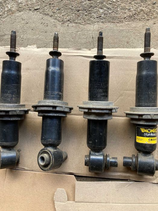 Амортизатори кабіни VOLVO