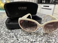 Óculos de sol da Guess originais