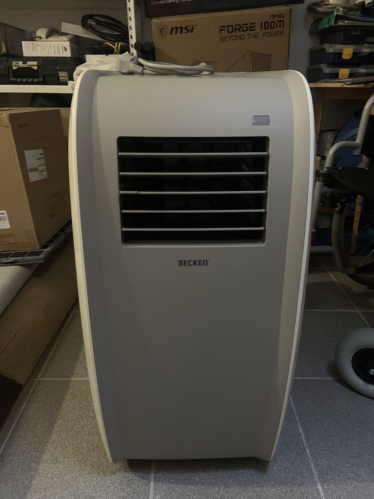 Ar condicionado Portátil BECKEN 12000BTU