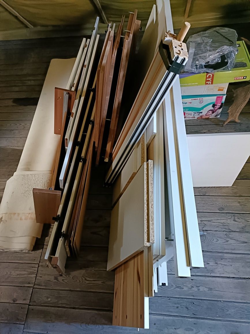 szafa biała ikea hemnes z przesuwanymi drzwiami