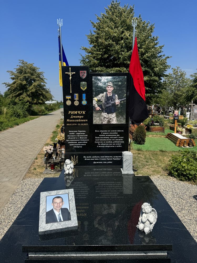 Воєнні памʼятники, памʼятники військовим, граніт/ мармур
