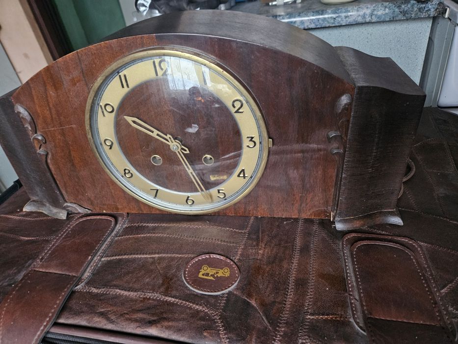 Zegar kominkowy nakrecany