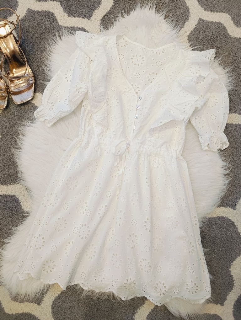 Ażurowa sukienka biała letnia