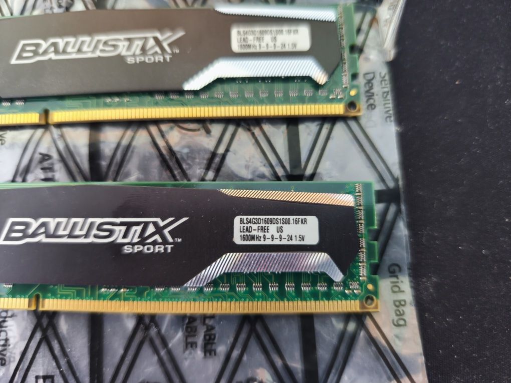 Płyta główna Gigabyte b85m-d3h, procesor Intel 4570, ram ddr3 2x4gb