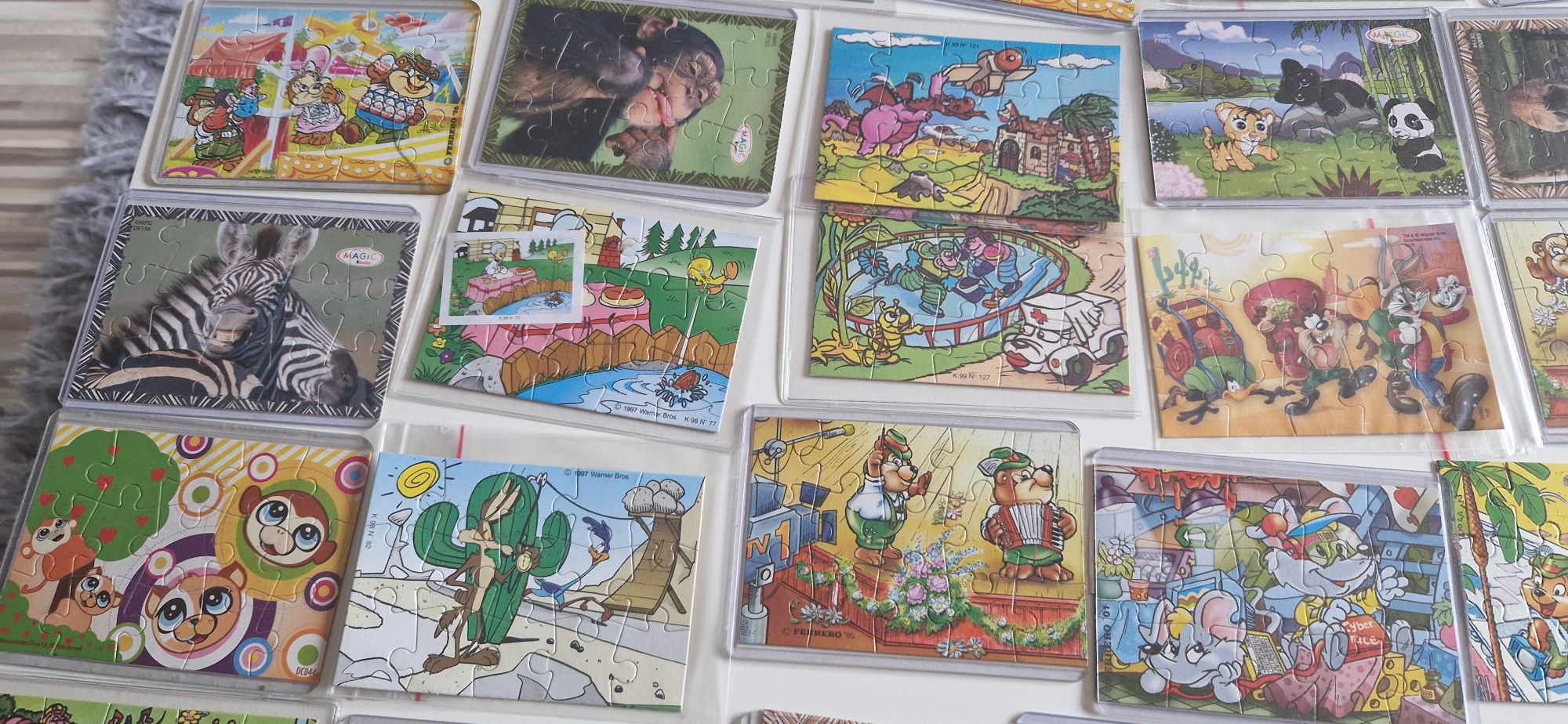 Puzzle z kinder niespodzianka 45 sztuk.