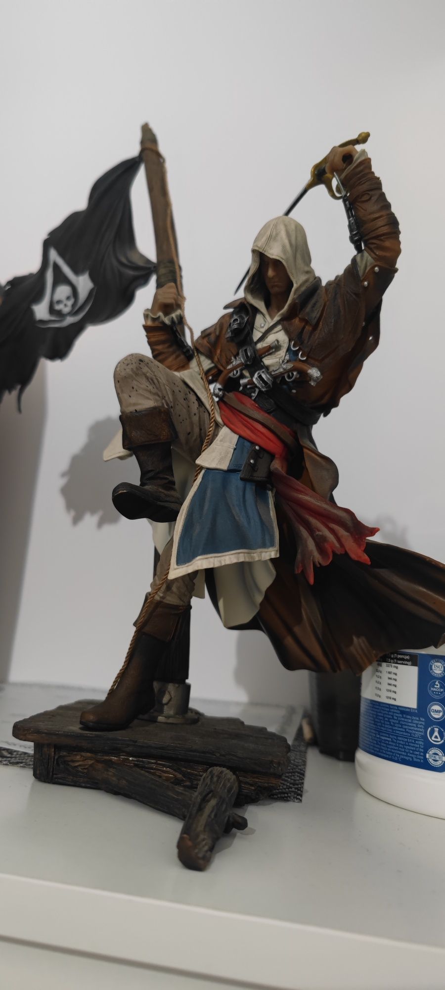 Figurka assassin's creed black flag Edward