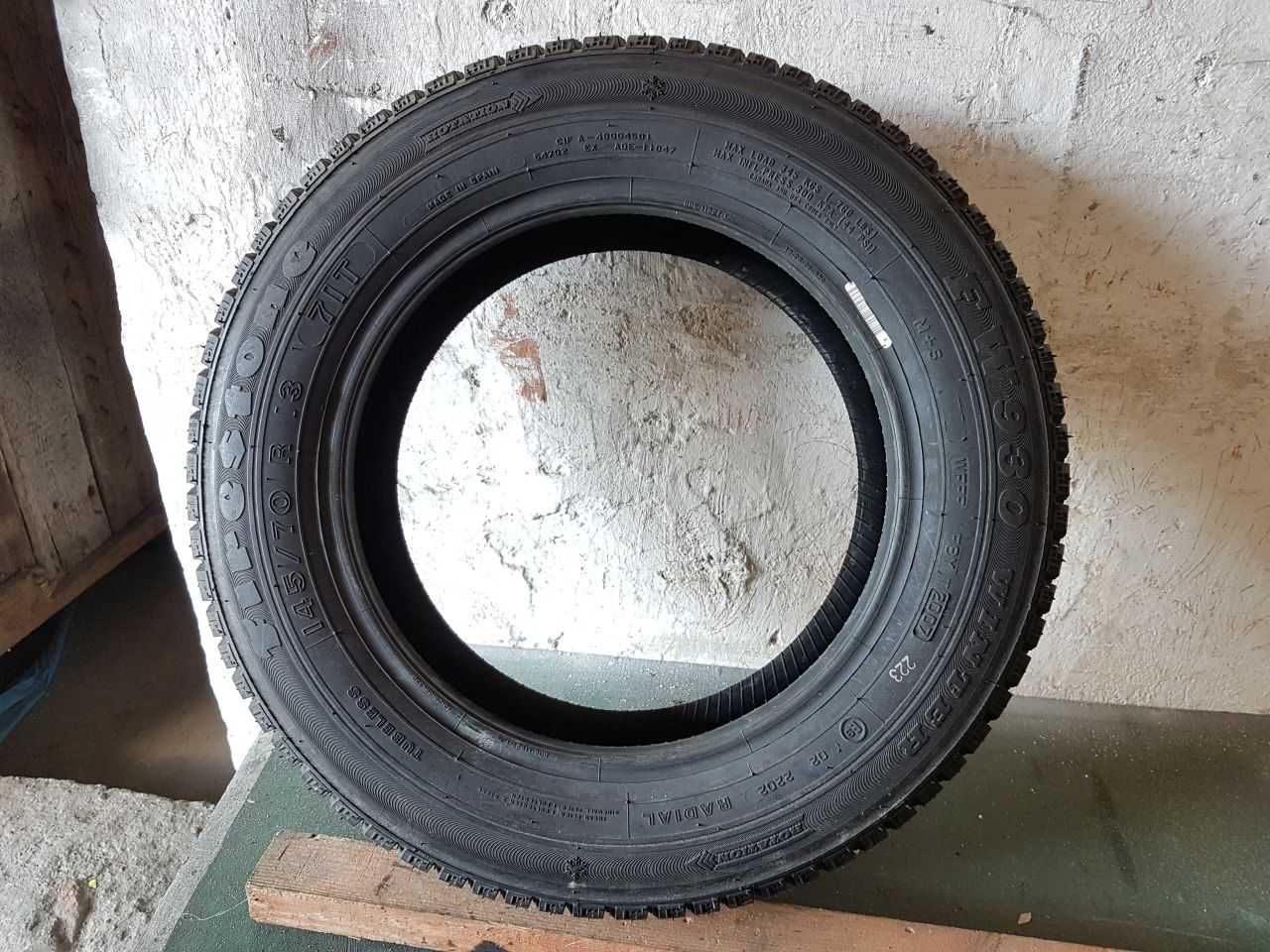 Opona Jak Nowa Demo zimowa 145/70R13 8,8mm Firestone FW930 Winter