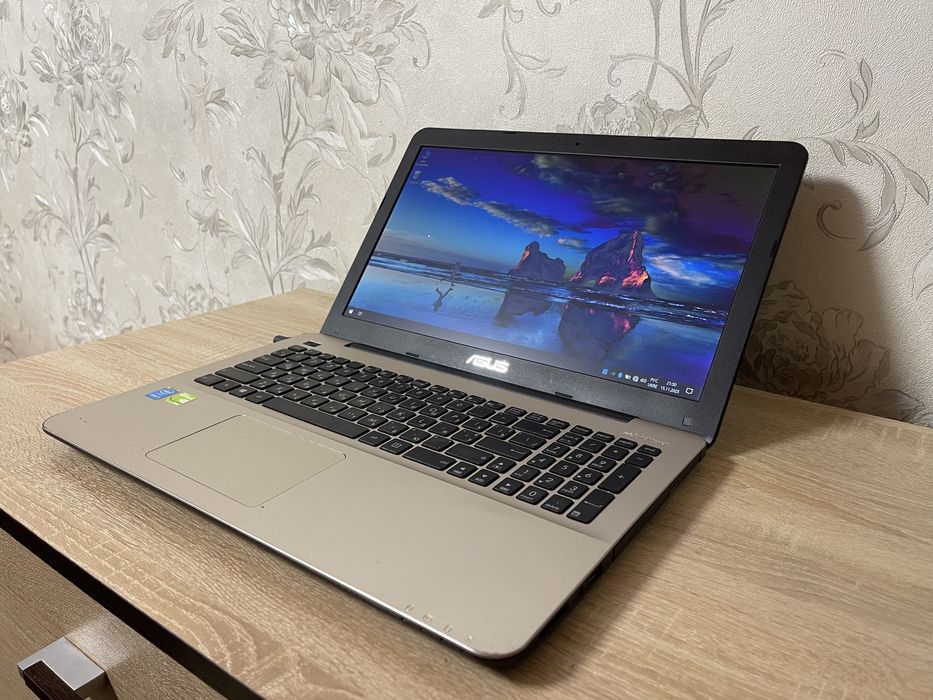Asus X555L | Core I7 | 8 RAM | Nvidia GeForce | 1000 GB HDD