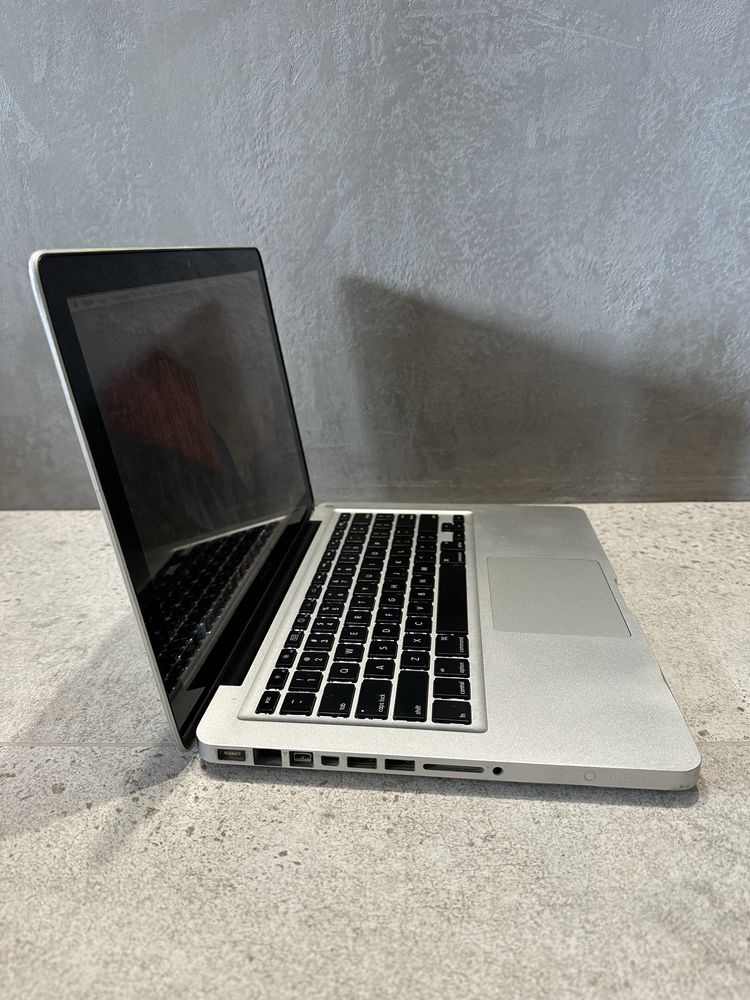 Apple Macbook Pro 13’ 2009 160gb 4gb Nvidia