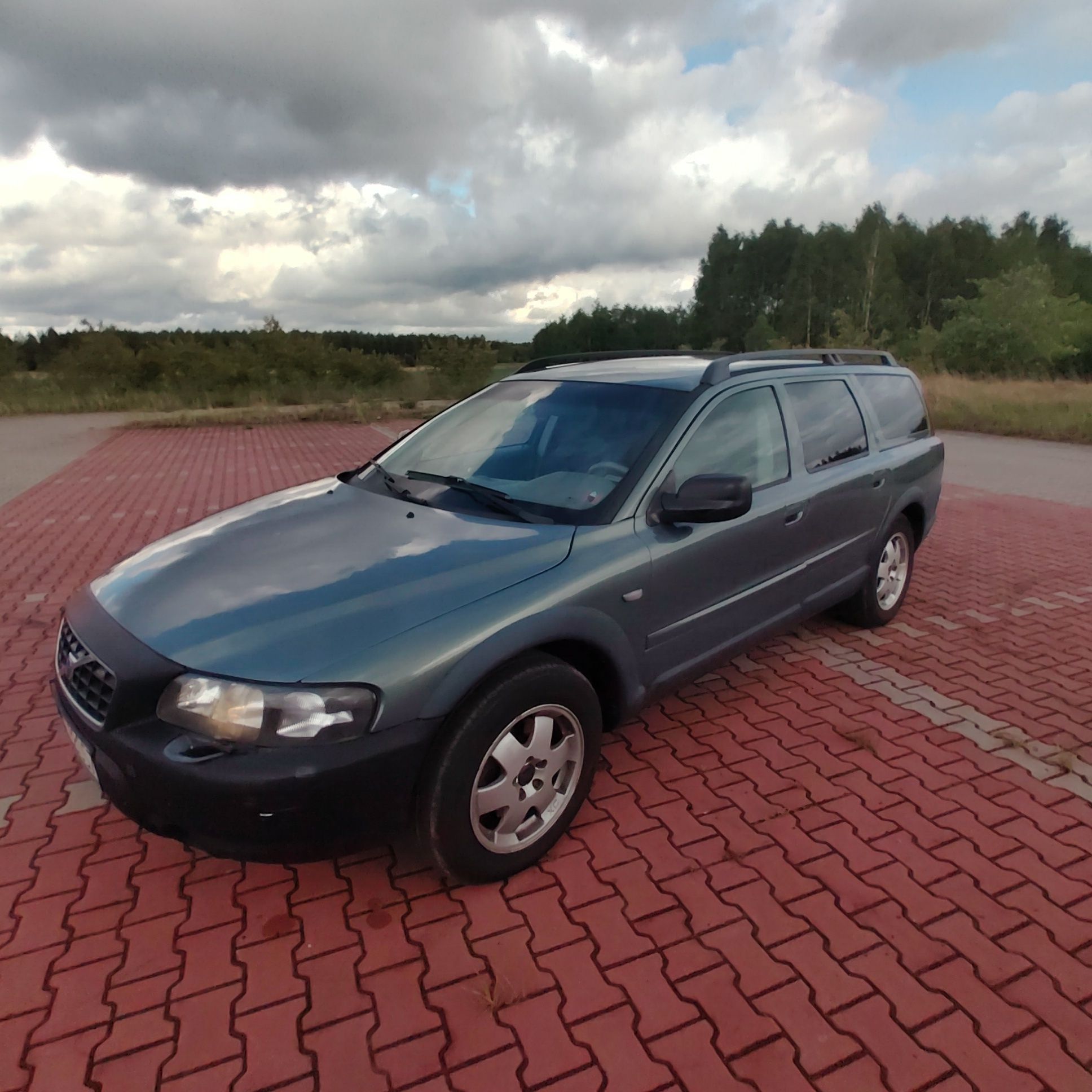 Volvo V70 XC cross country 4x4