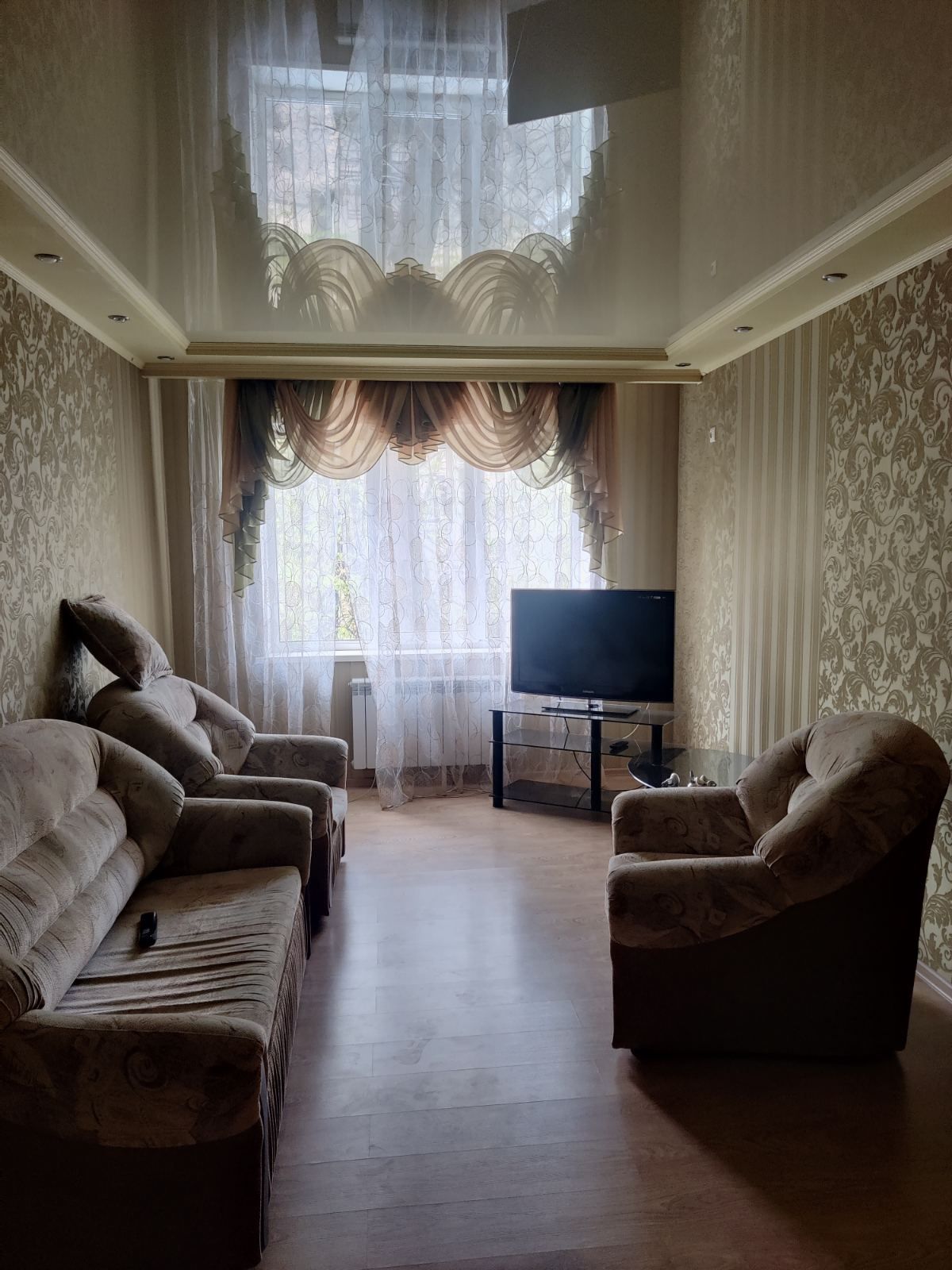 Здам 2-кімнатну квартиру в Кривому Розі (Саксаганський район)