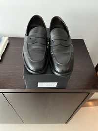 Sapatos em pele 42 Massimo dutti