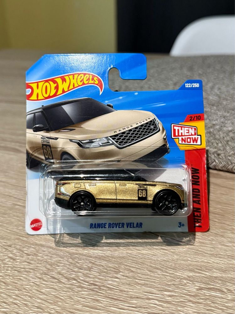 Miniatura Hot Wheels Range Rover Velar