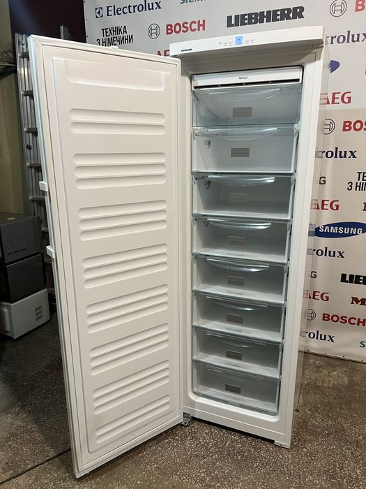 Морозильна камера Liebherr no Frost GNP3013 з Німеччини