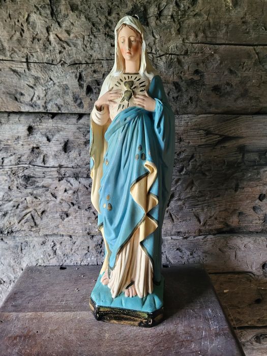 Stara gipsowa figurka Maryja Matka Boska Bolesna