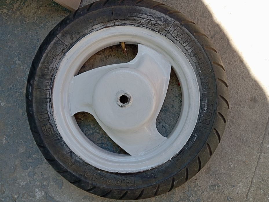 Колесо на скутер Ямаха