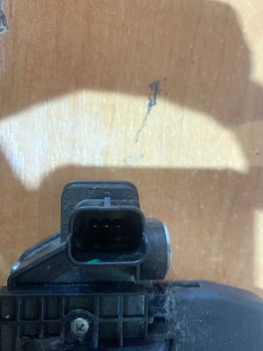 Замок задньої ляди кляпи Peugeot 3008/5008