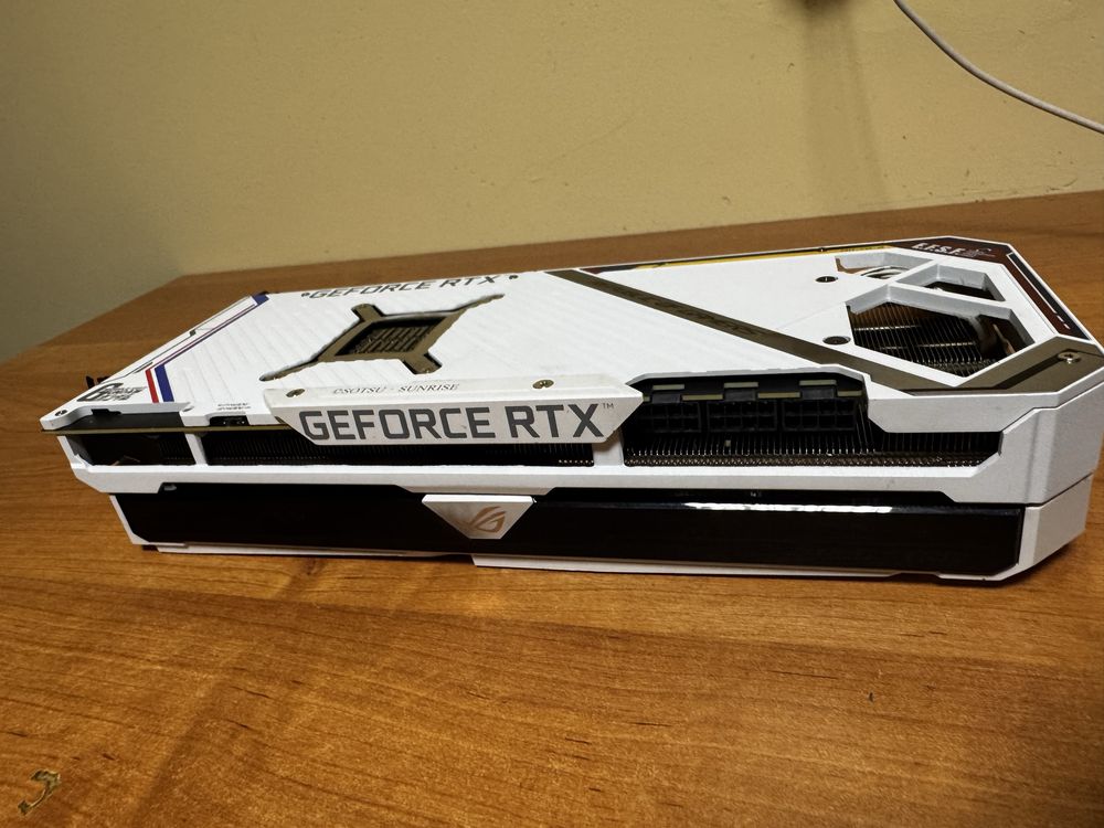 RTX 3080 Asus Rog Strix