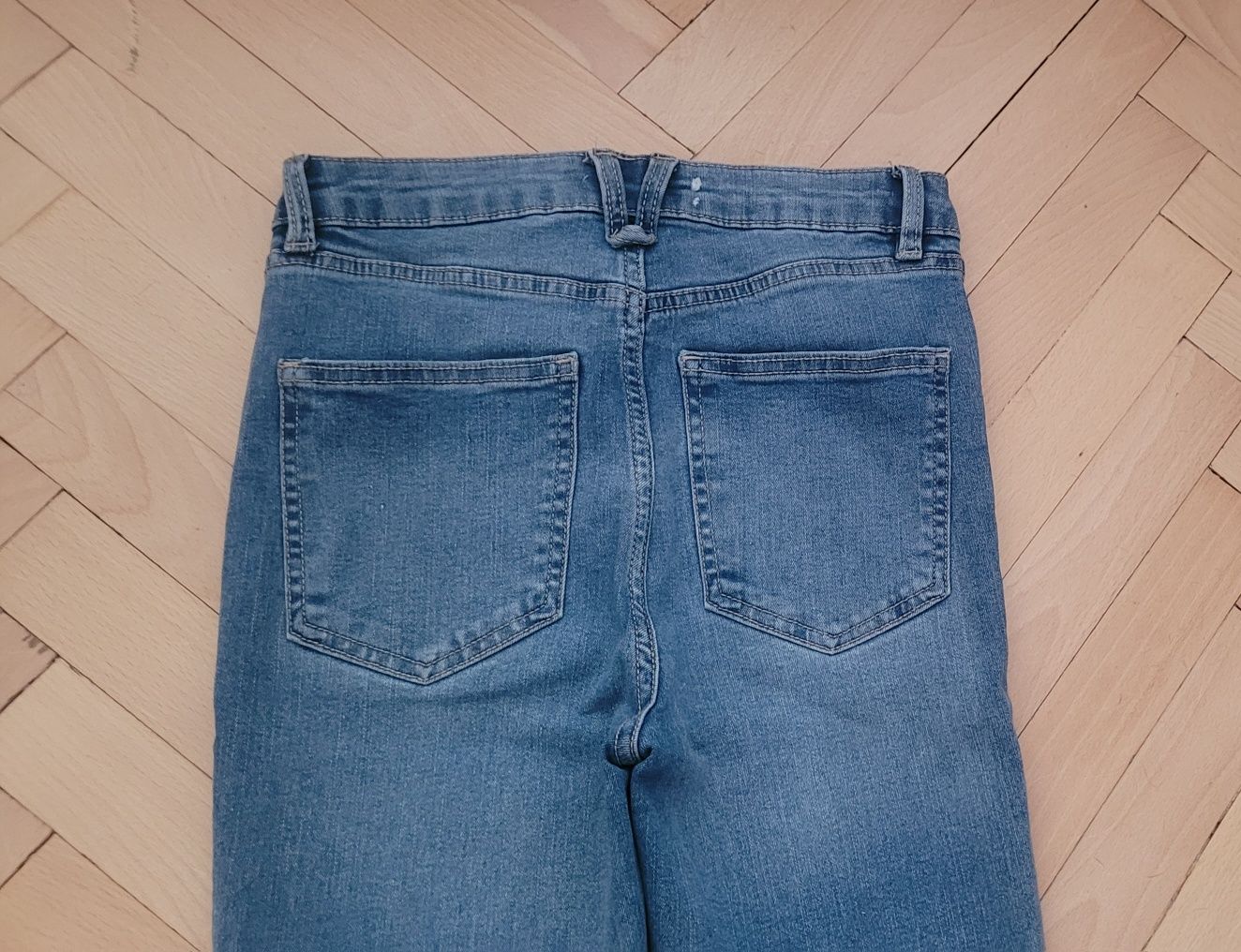 Spodnie damskie jeansy skinny rurki Sinsay Rozmiar S