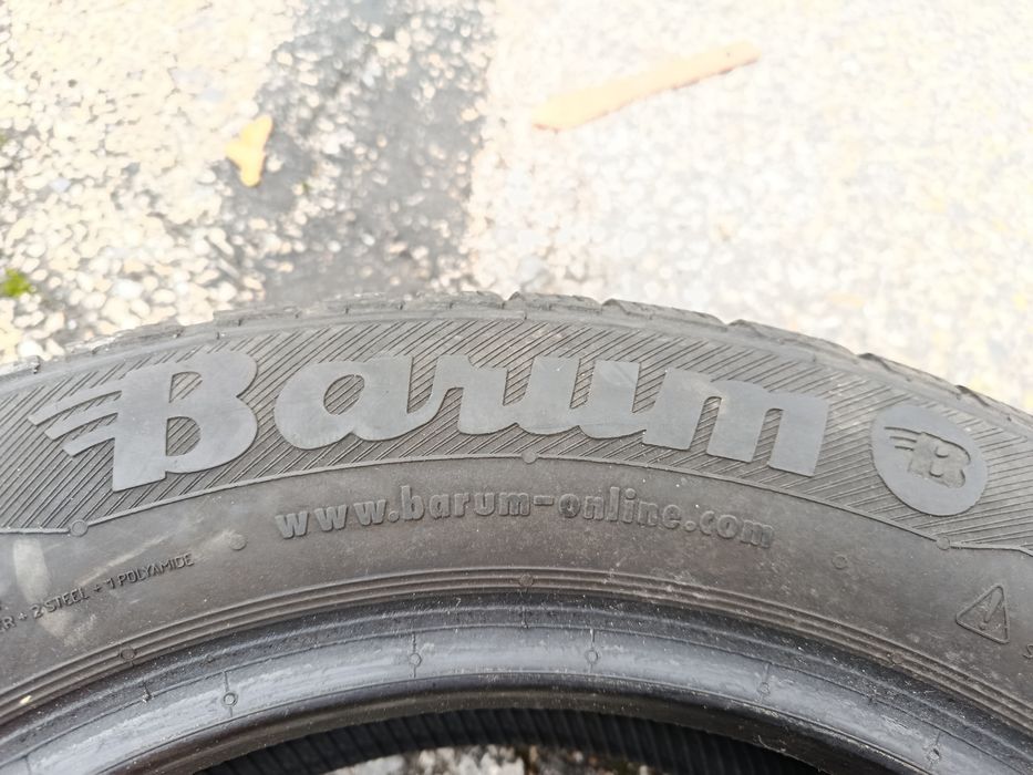 opony zimowe Barum 185 60 r15 piekny komplet