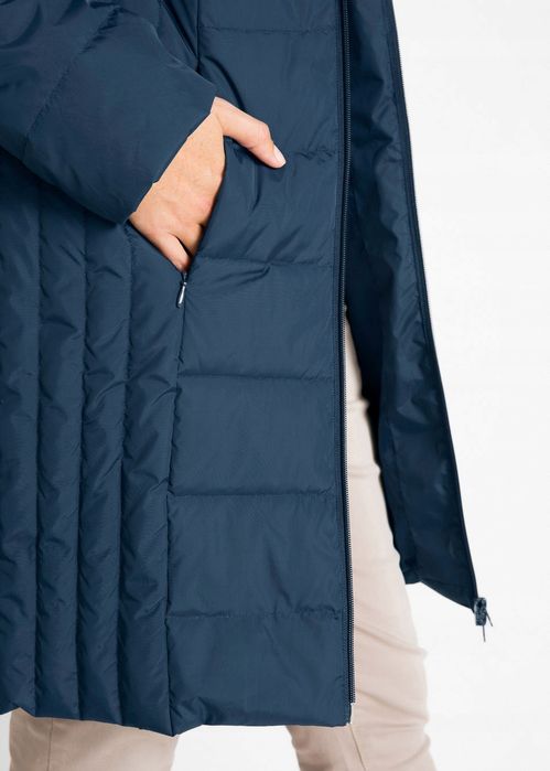 B.P.C płaszcz pikowany damski granatowy z kapturem z futerkiem 40.