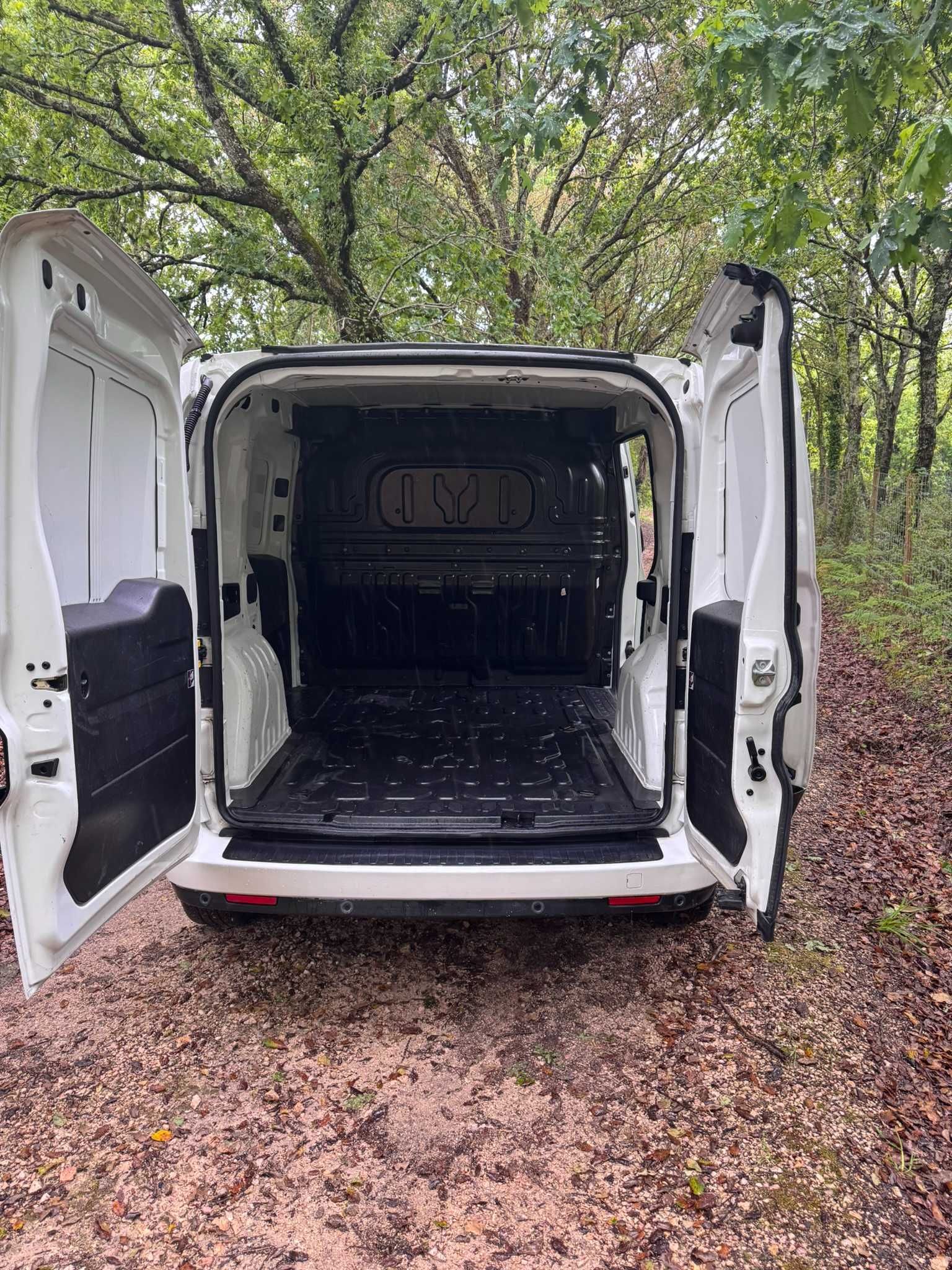 Fiat Doblo 3lugares 2018